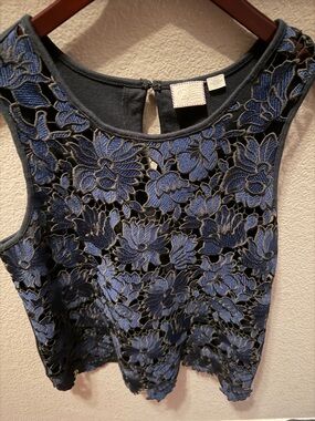 Maeve Anthropologie Lace Crop Top Black Blue Floral Medium
